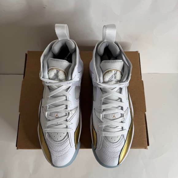Nike Jordan Jumpman Two Trey Women's Size 8.5 Men's Size 7 White Gold DR9631 107 - Picture 5 of 8